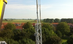 Demontage mast Oostburg